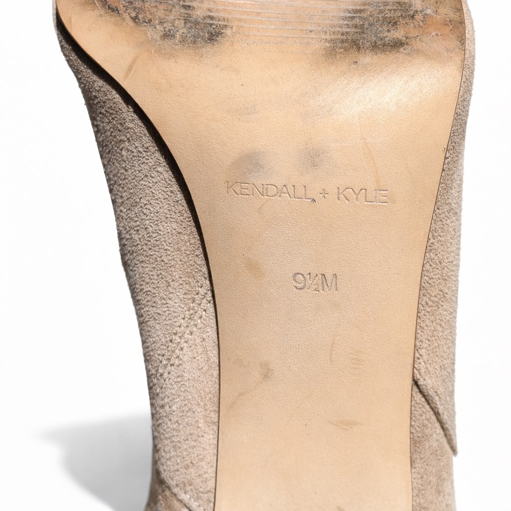 Kendall & Kylie Taupe Suede Lace-Up Ankle Booties Pointed Toe Block Heel - Picture 9 of 13